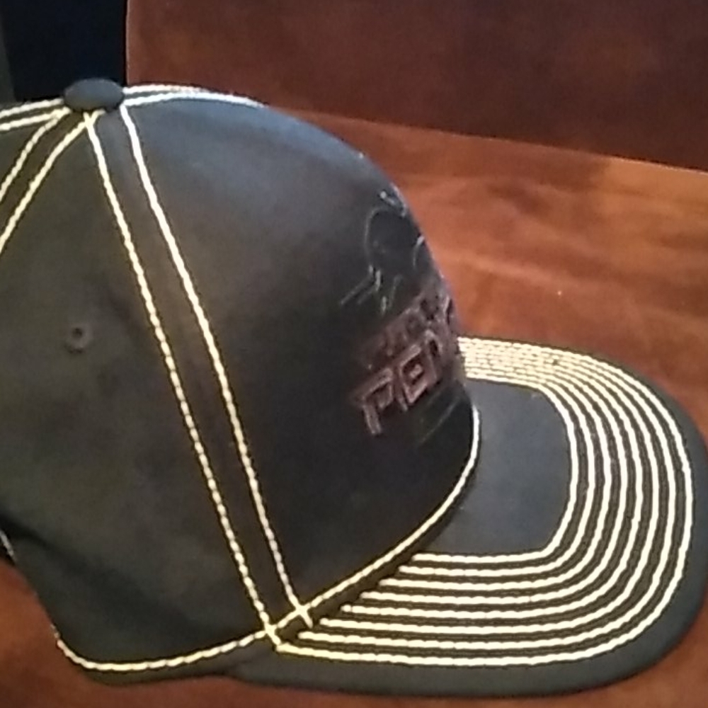 NHL CAP - Picture 3 of 4